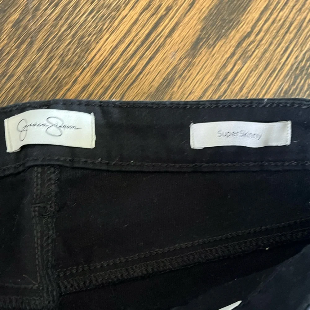 🔥Jessica Simpson 12/31 black shine super skinny has stretch like new - Picture 4 of 5